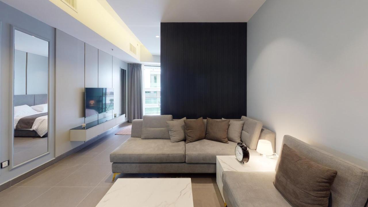 Al Fares Luxury Furnished Apartment-Damac Tower Eksteriør bilde