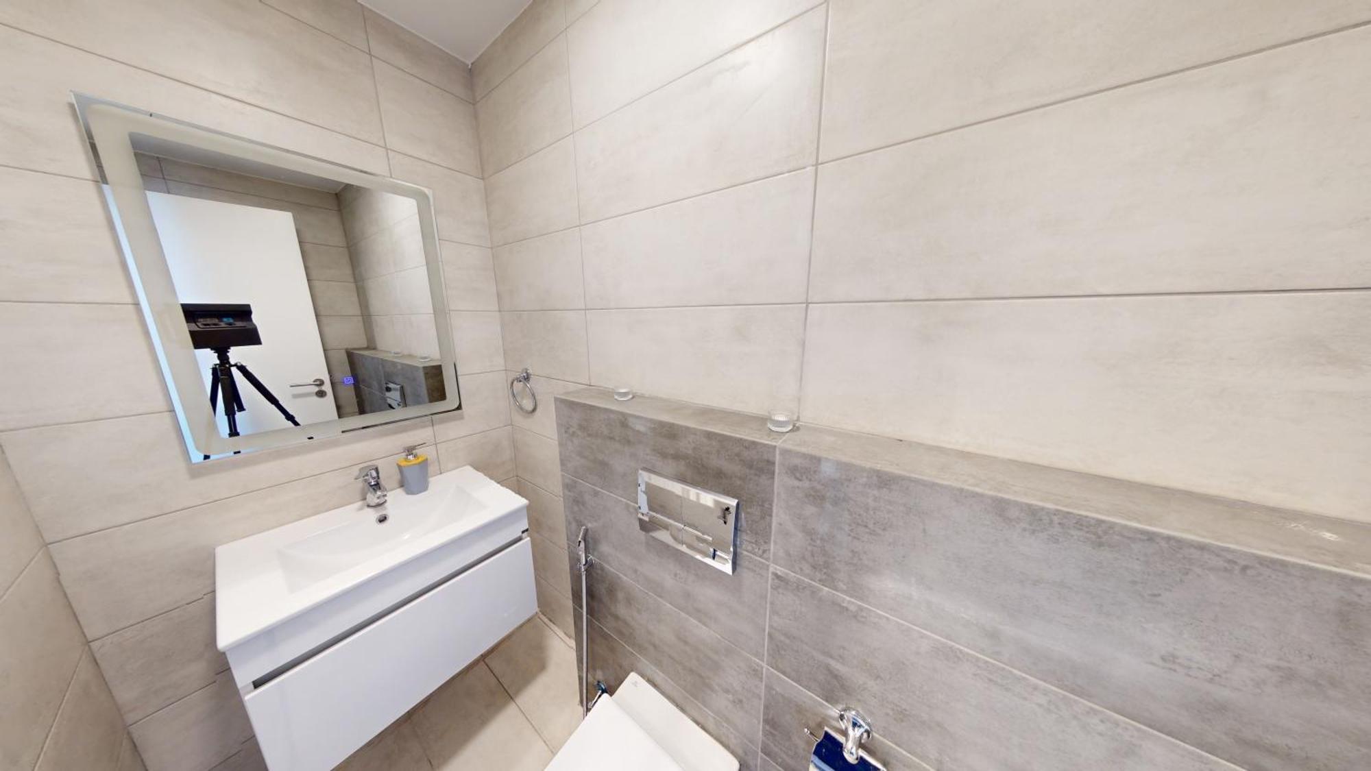 Al Fares Luxury Furnished Apartment-Damac Tower Eksteriør bilde