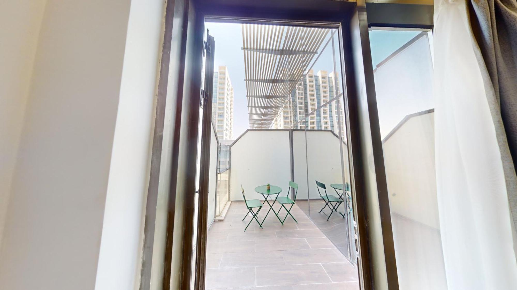 Al Fares Luxury Furnished Apartment-Damac Tower Eksteriør bilde