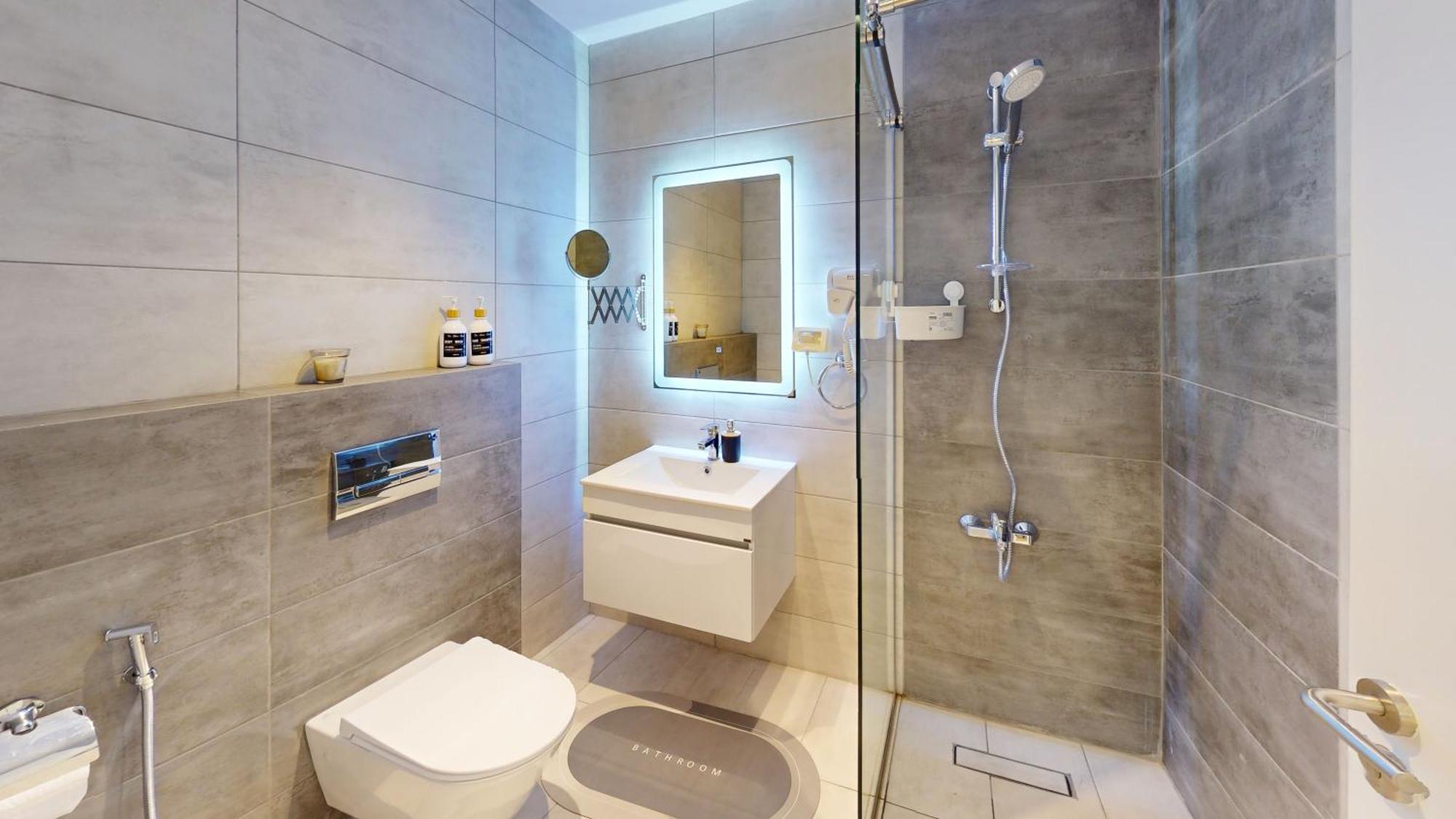 Al Fares Luxury Furnished Apartment-Damac Tower Eksteriør bilde