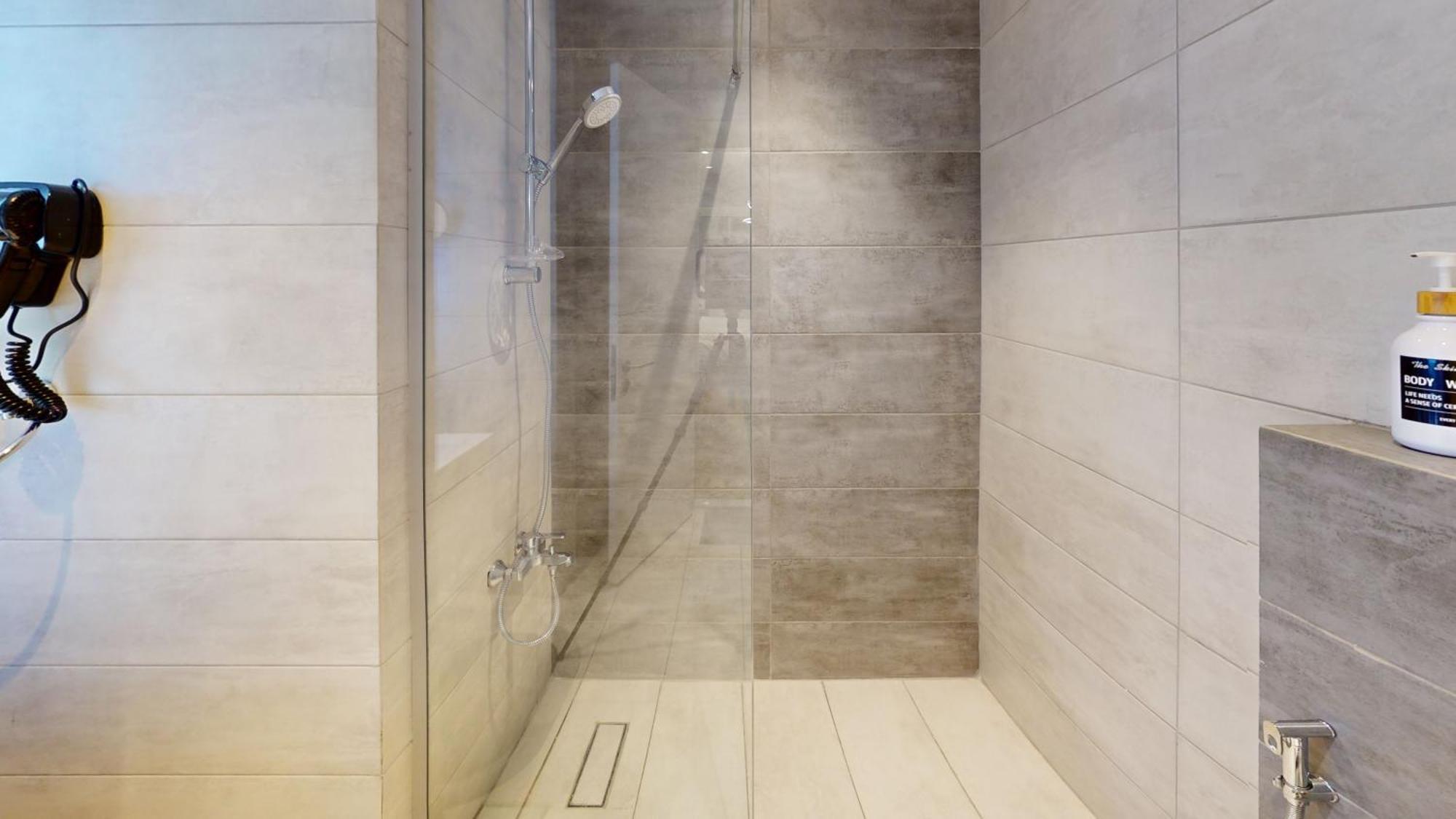 Al Fares Luxury Furnished Apartment-Damac Tower Eksteriør bilde
